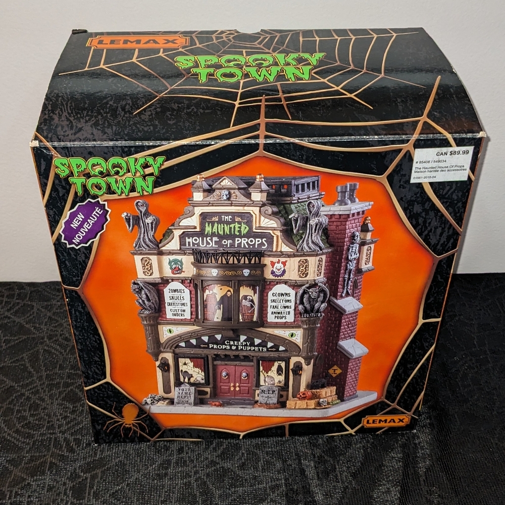 Lemax Spooky Town The Haunted House of Props 2018 #85312 *RETIRED*